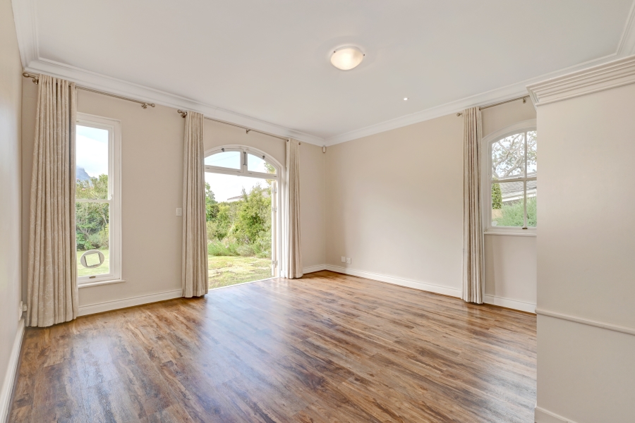To Let 4 Bedroom Property for Rent in Constantia Western Cape